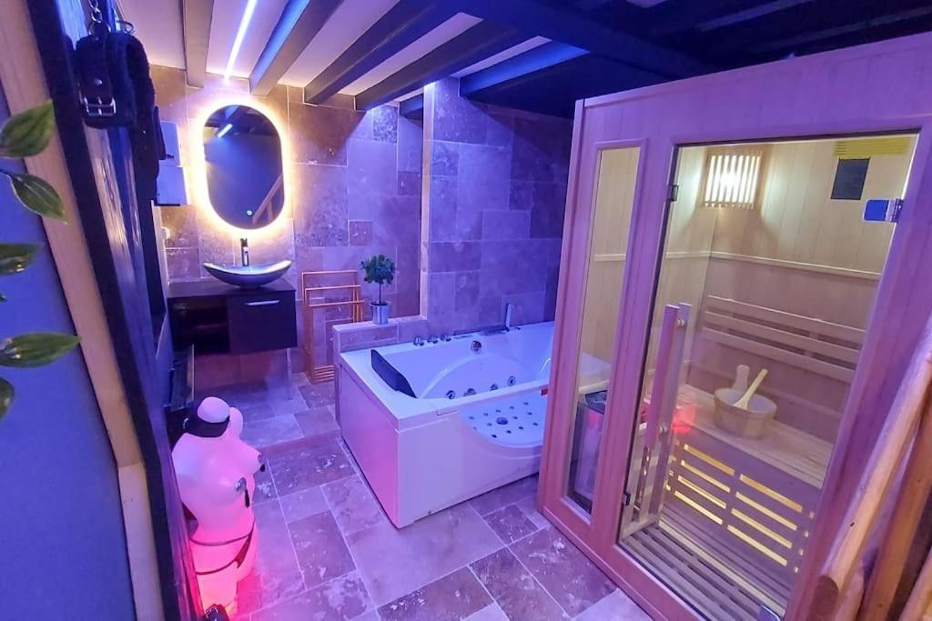 Loveroom Sauna, Balneo, Parking Prive Dans Le Centre De Honfleur Exterior photo
